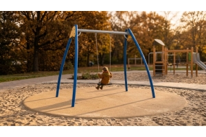 Come scegliere un’altalena per bambini in base all’età