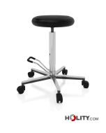 sgabello-rotondo-per-studio-medico-h576_10
